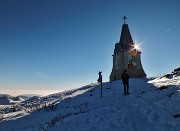 Monte Gugliemo dal sentiero nel Bosco degli Gnomi il 23 dicembre 2014   - FOTOGALLERY